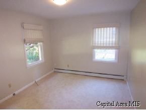 1911 Cardinal Drive Springfield, IL 62704 - Photo 6 of 9