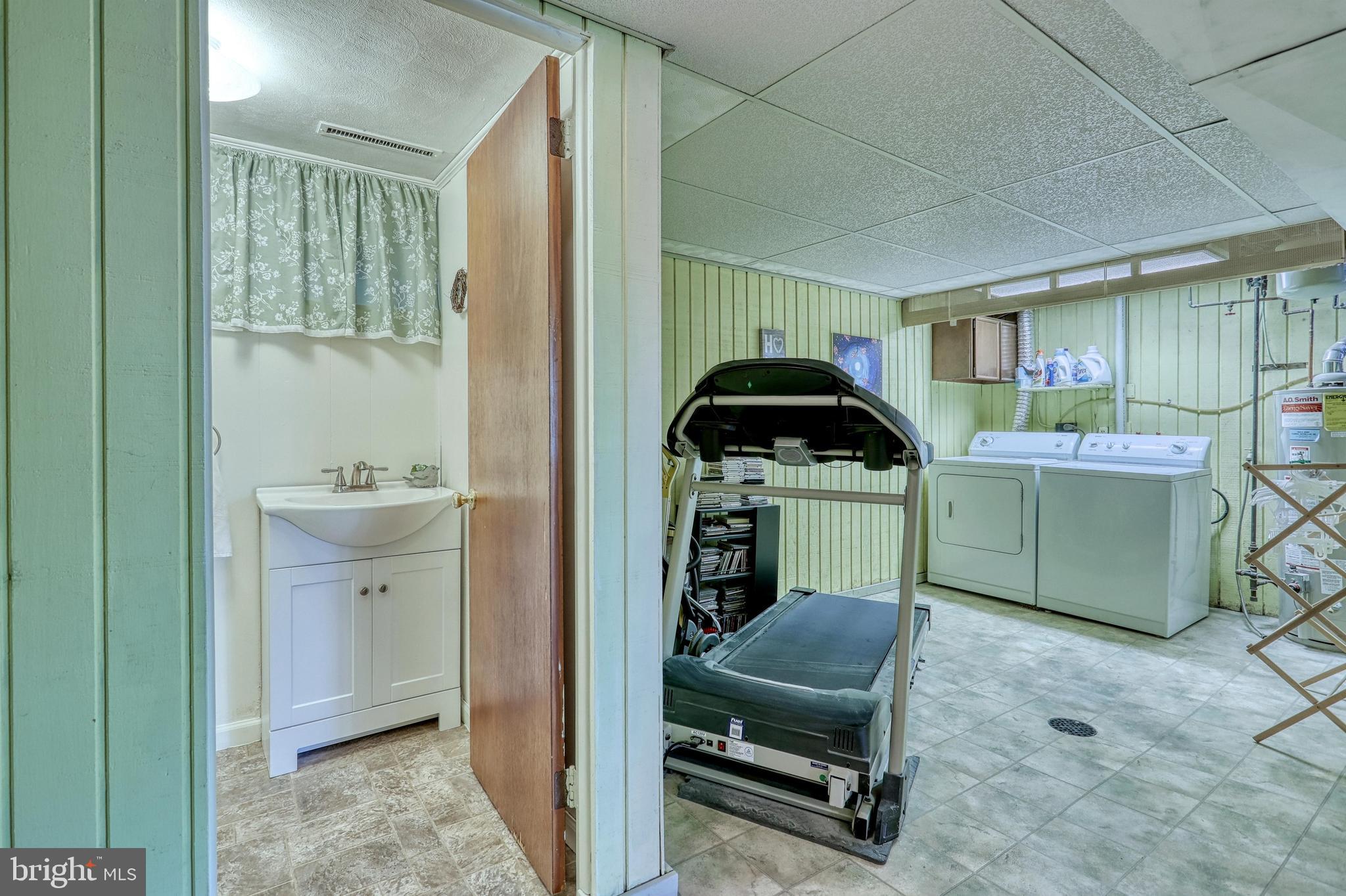 2560 Auburn Road York, PA 17402 - Photo 19 of 37 Gallery Image 19