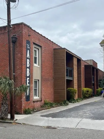 $3,200 | 2 Percy Street, Unit M, Charleston, SC 29403