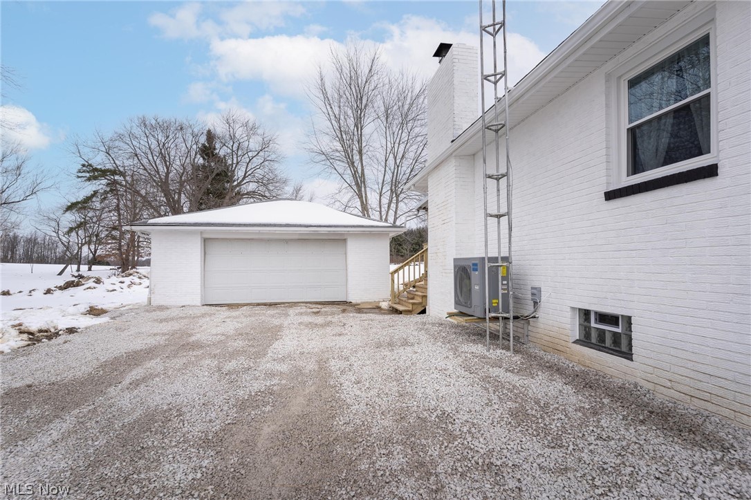 22746 Buck Road Alliance, OH 44601 - Photo 19 of 19 Garage