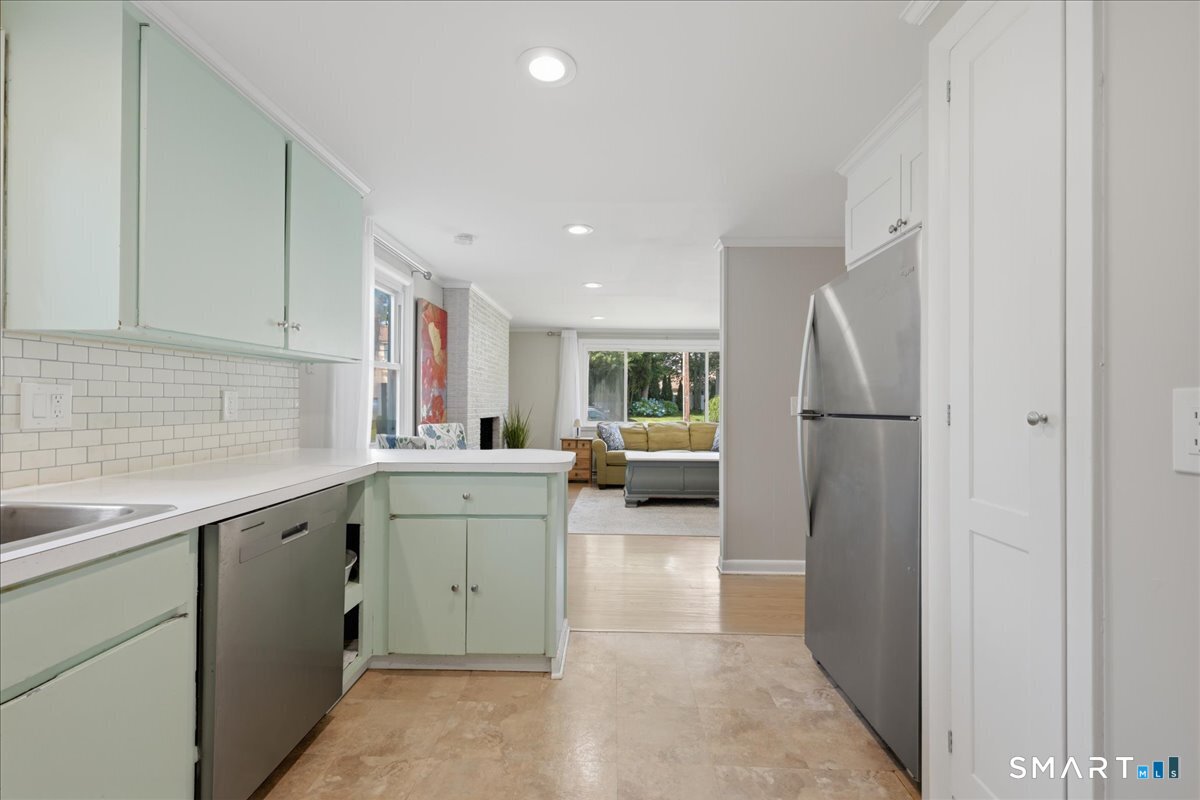 14 Seagull Road Old Saybrook, CT 06475 - Photo 24 of 39
