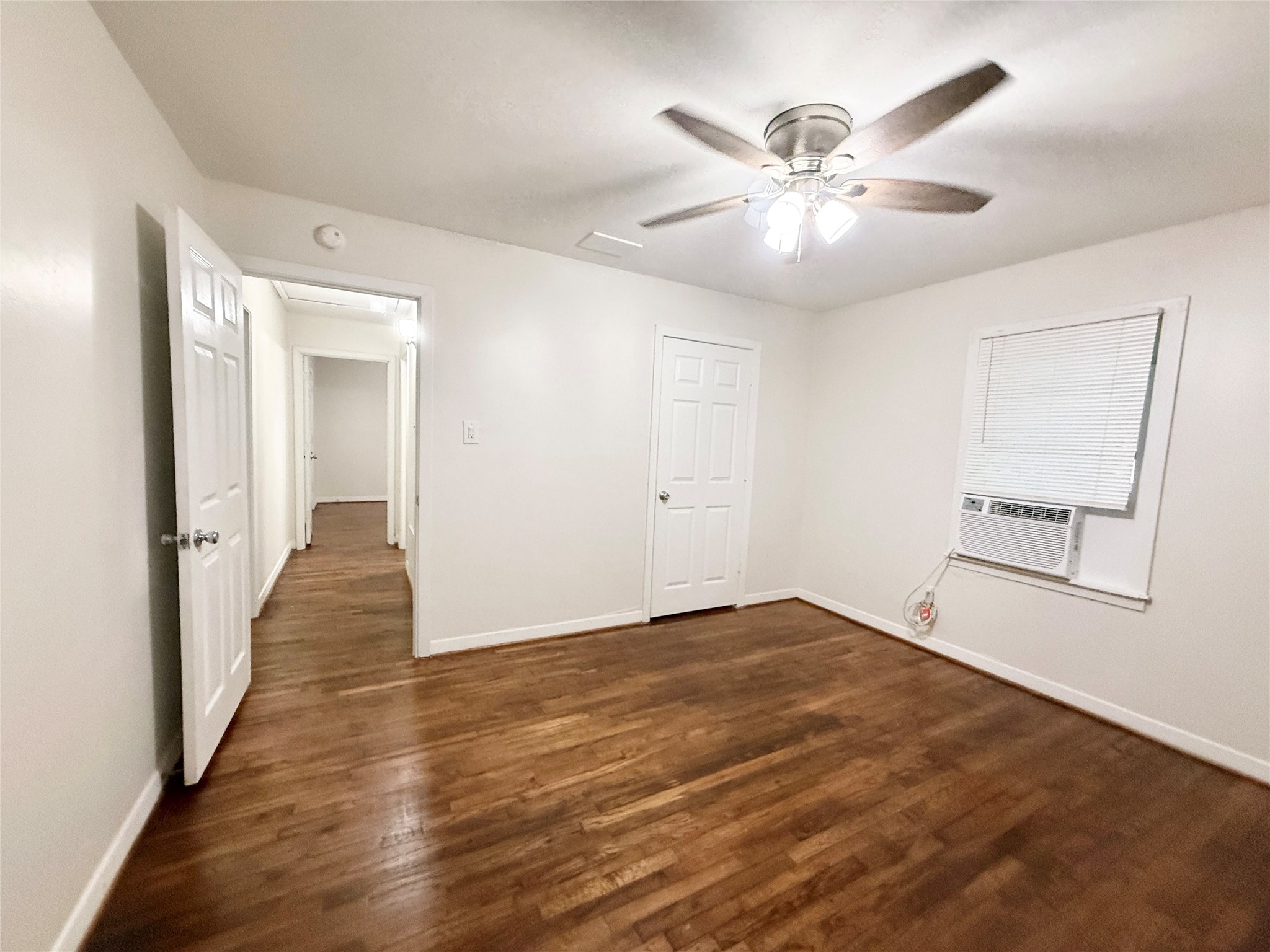 824 South Anderson Street Angleton, TX 77515 - Photo 16 of 17