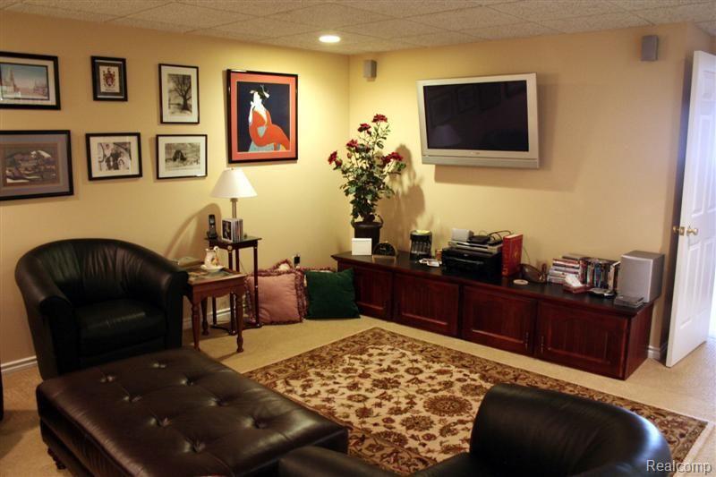 5697 Kirkridge Trail Rochester, MI 48306 - Photo 18 of 24 Media Room