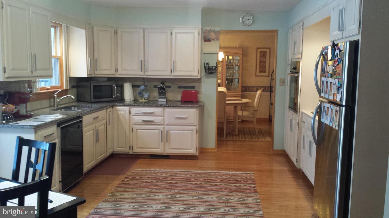 284 Rhoda Drive Lancaster, PA 17601 - Photo 8 of 21 Gallery Image 8