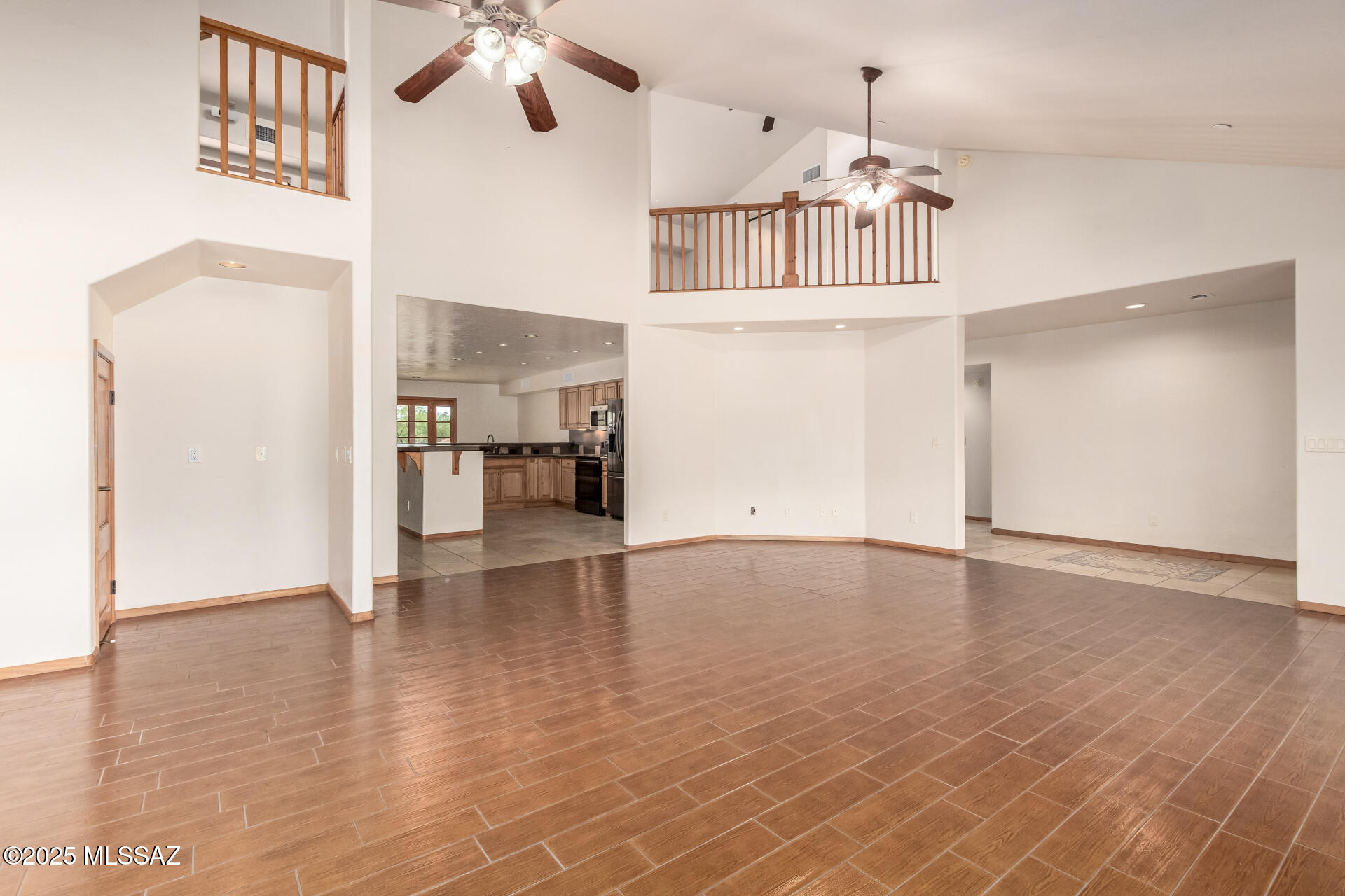 5100 East Golder Ranch Drive Tucson, AZ 85739 - Photo 15 of 47 Living Room