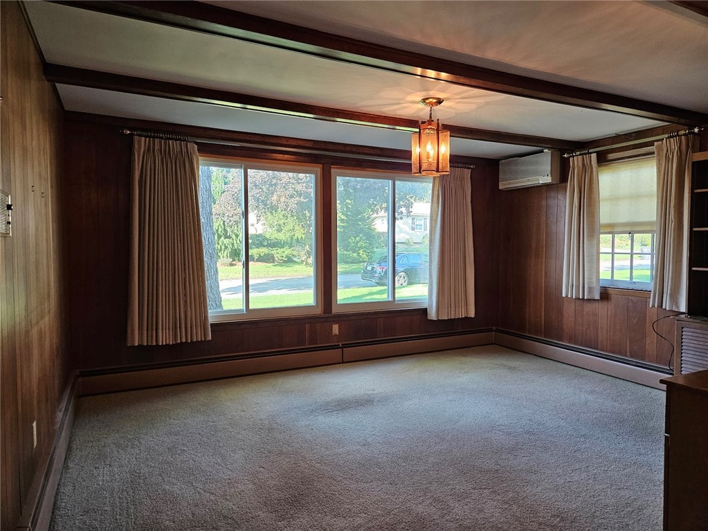 74 West Blue Ridge Road Cranston, RI 02920 - Photo 4 of 37 Gallery Image 4