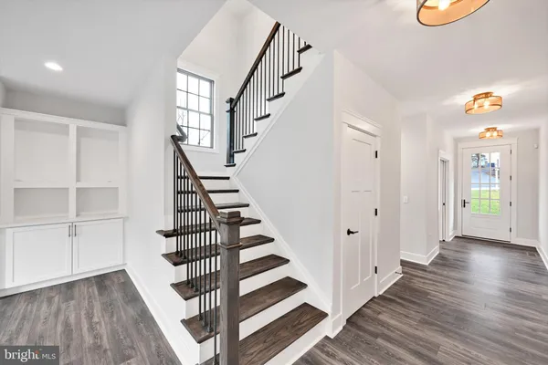 $975,000 | 4 Pine Tree Drive, New Cumberland, PA 17070