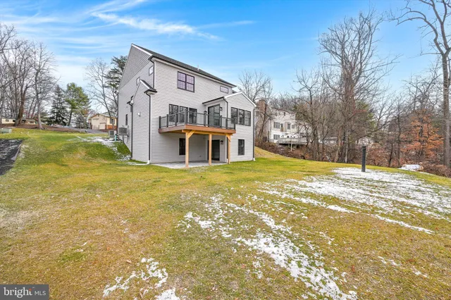 a view of a lake with outdoor space