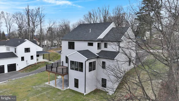 $975,000 | 4 Pine Tree Drive, New Cumberland, PA 17070