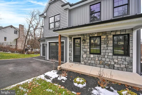 $975,000 | 4 Pine Tree Drive, New Cumberland, PA 17070