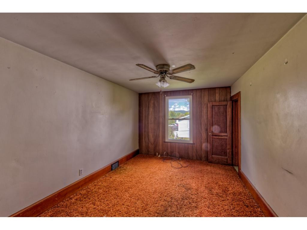 116 Maple Street Glade Spring, VA 24340 - Photo 17 of 19 Photo 17