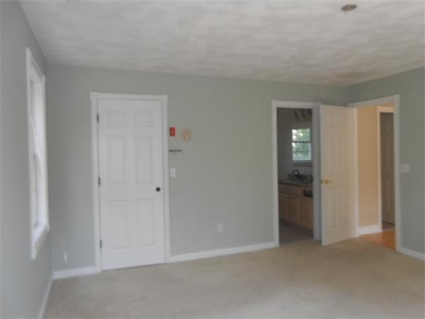 34 Peveril Road Cranston, RI 02921 - Photo 11 of 14 Gallery Image 11