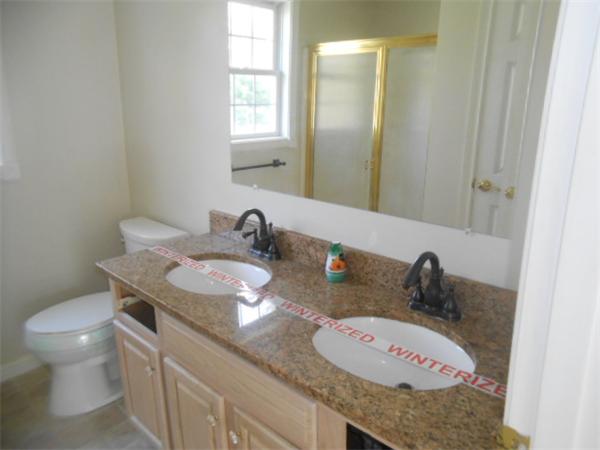 34 Peveril Road Cranston, RI 02921 - Photo 12 of 14 Gallery Image 12