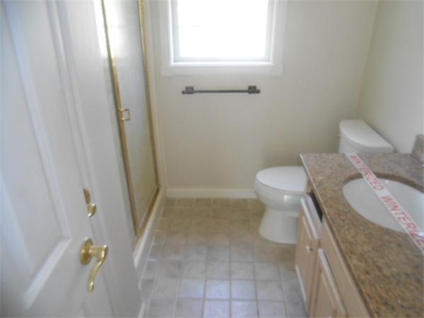 34 Peveril Road Cranston, RI 02921 - Photo 13 of 14 Gallery Image 13