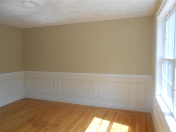 34 Peveril Road Cranston, RI 02921 - Photo 5 of 14 Gallery Image 5
