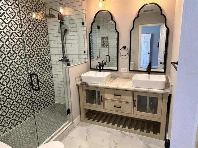 $3,000 | 2108 West Powhatan Avenue, Tampa, FL 33603