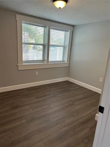 $3,000 | 2108 West Powhatan Avenue, Tampa, FL 33603