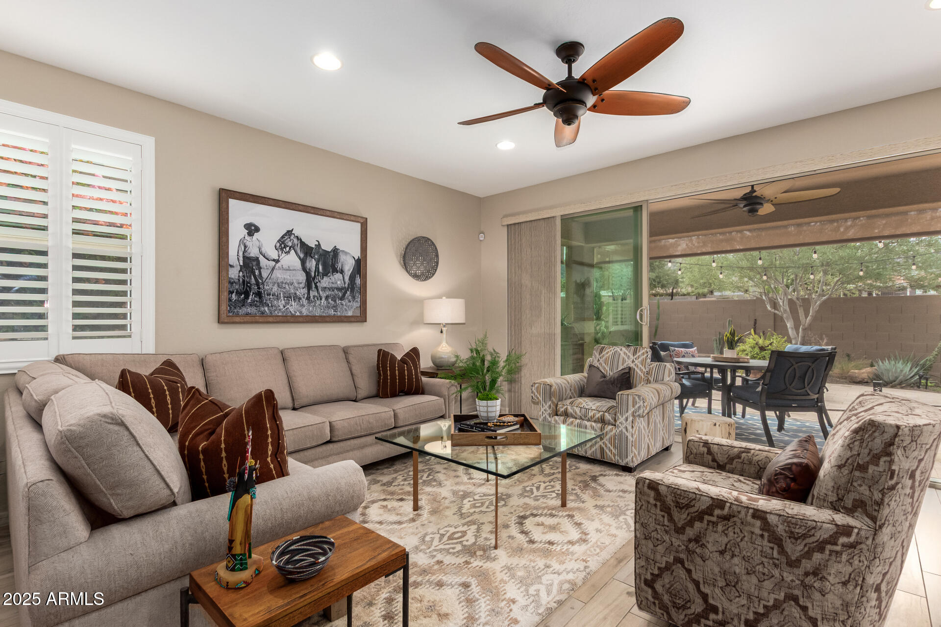 2445 East Beverly Road Phoenix, AZ 85042 - Photo 10 of 60 08 - Beverly