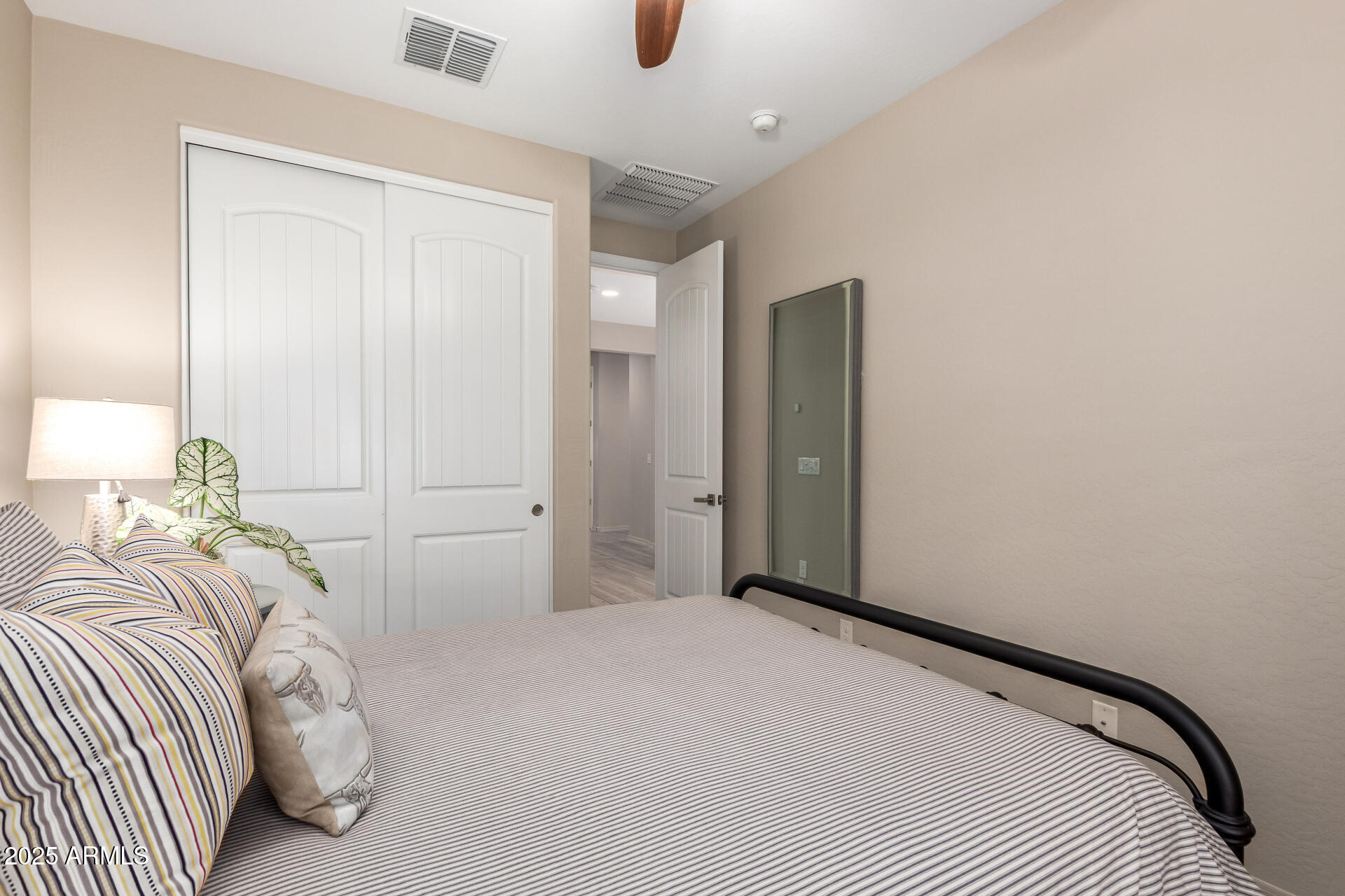 2445 East Beverly Road Phoenix, AZ 85042 - Photo 31 of 60 28 - Beverly