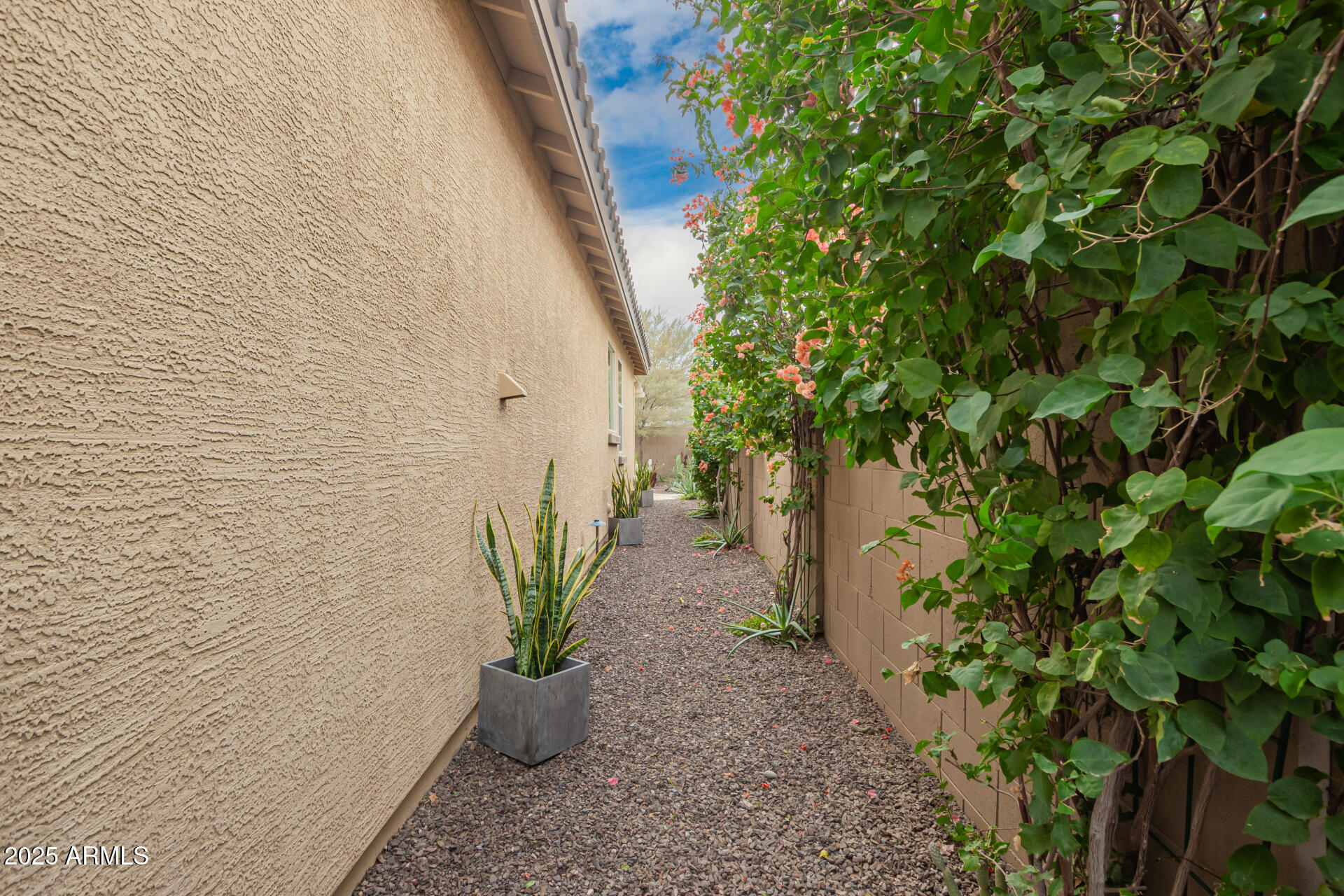 2445 East Beverly Road Phoenix, AZ 85042 - Photo 33 of 60 31 - Beverly