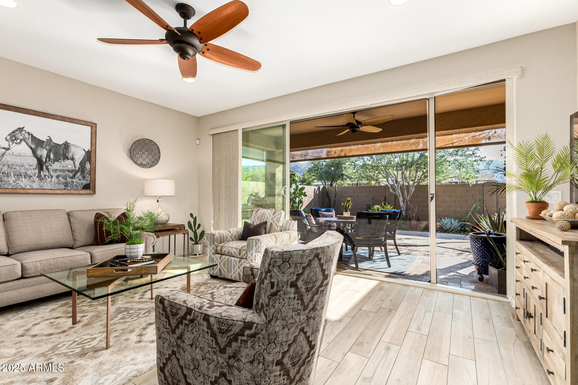 2445 East Beverly Road Phoenix, AZ 85042 - Photo 6 of 60 04-Beverly