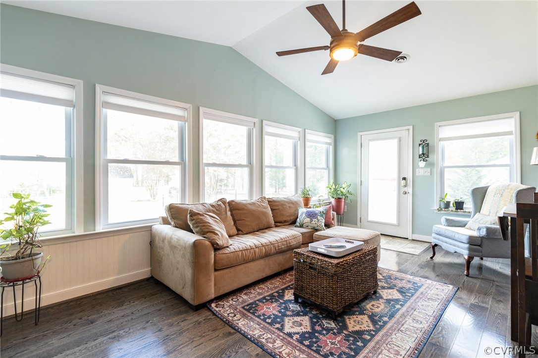 14010 Hensley Road Midlothian, VA 23112 - Photo 10 of 46 Gallery Image 10