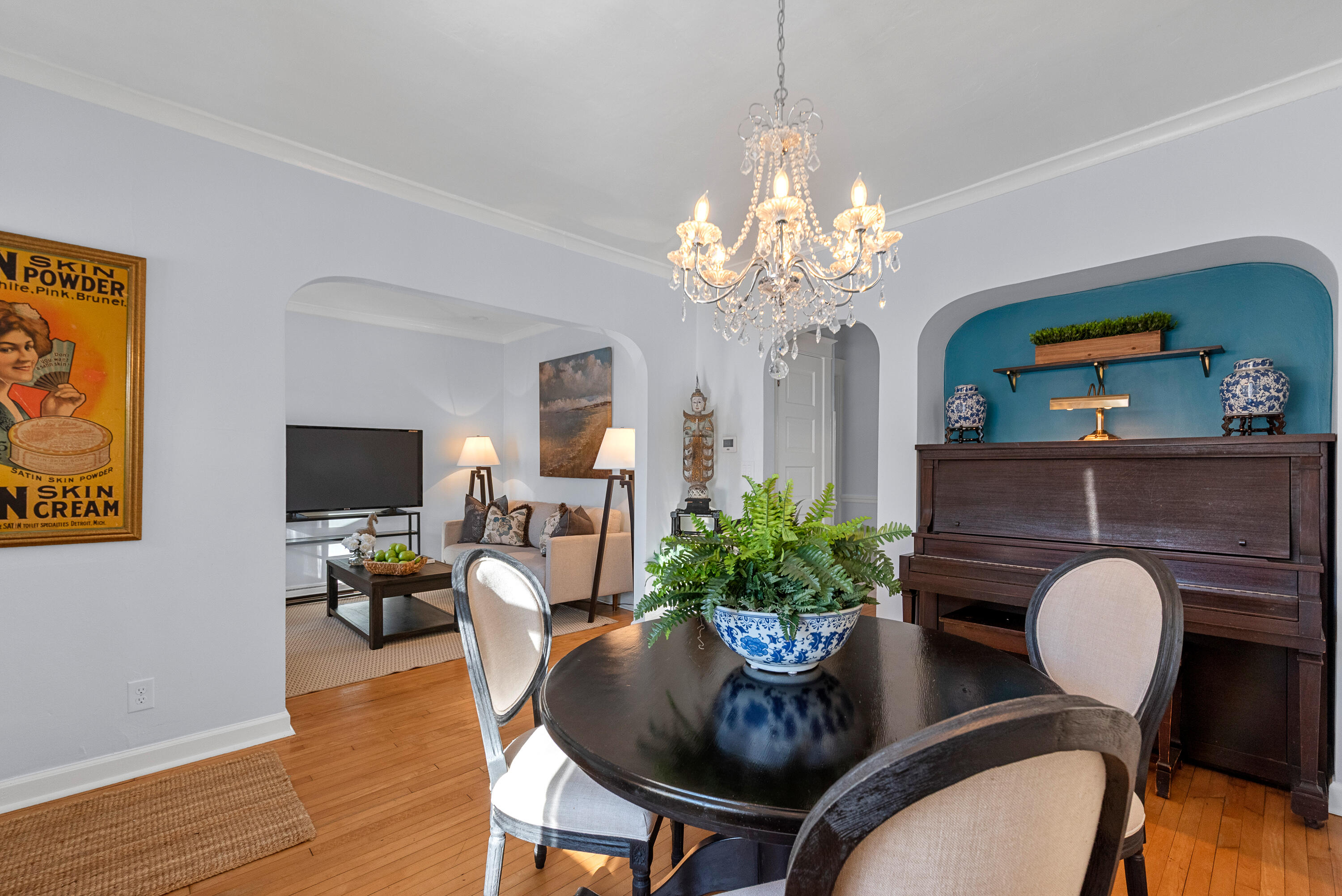 Elegant Bay View Beauty!