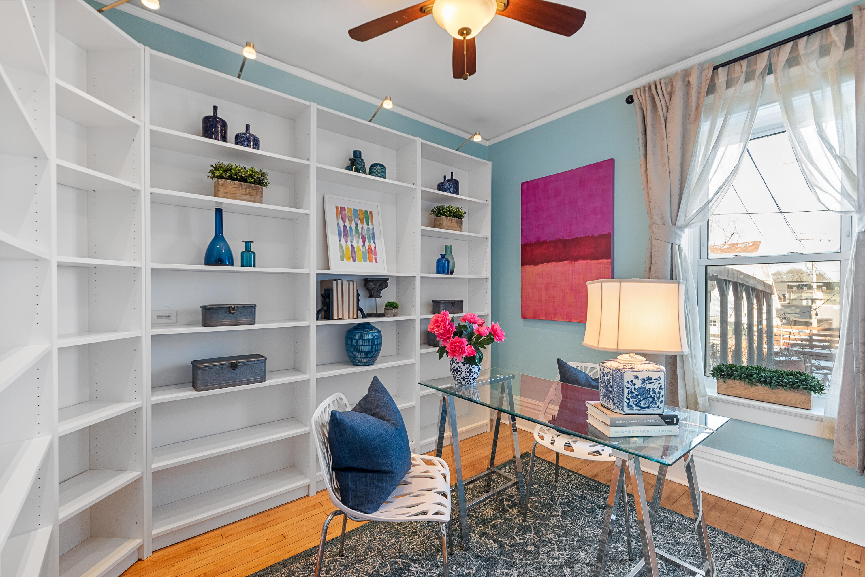 1926 East Bennett Avenue Milwaukee, WI 53207 - Photo 13 of 56 Main Level Home Office