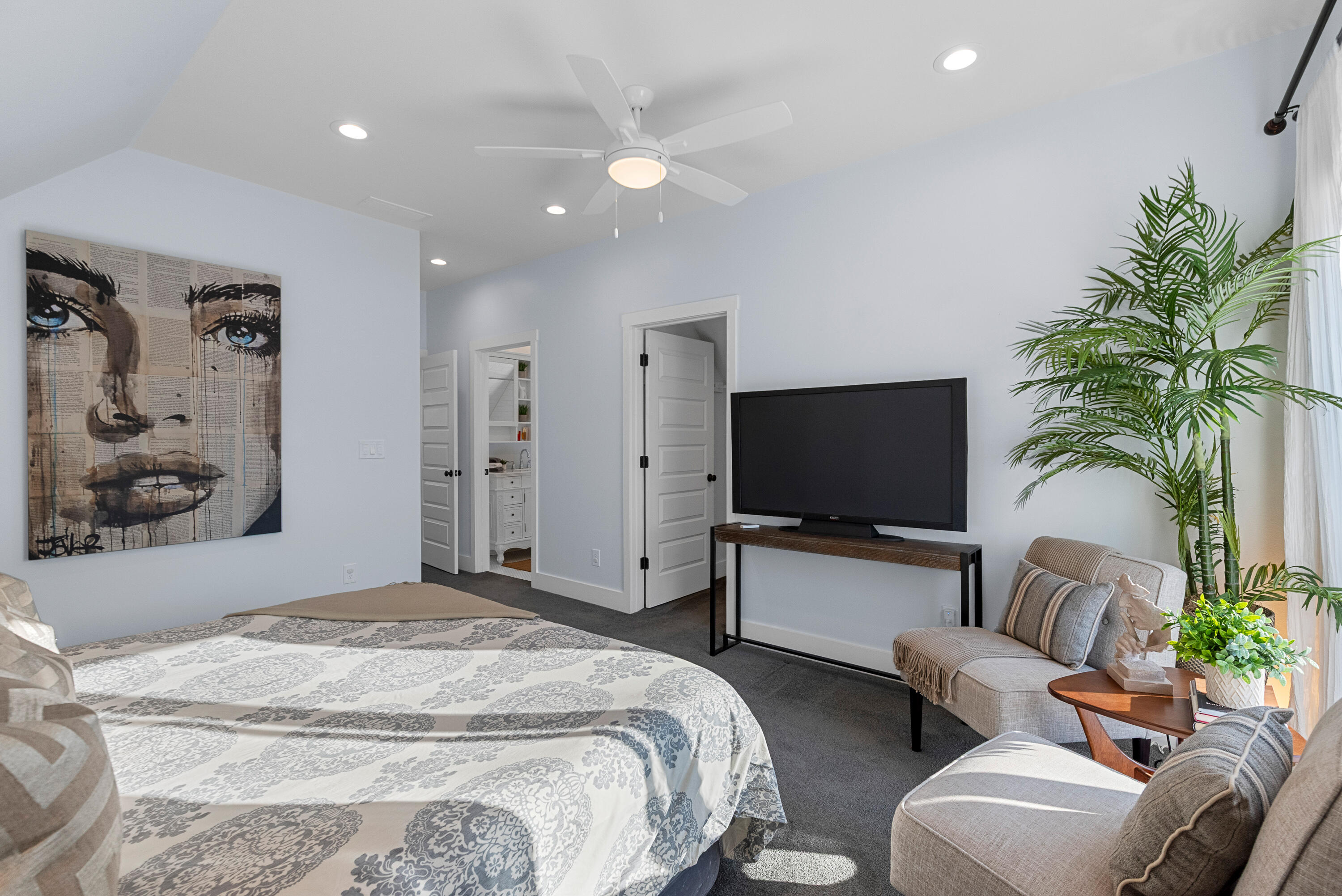 1926 East Bennett Avenue Milwaukee, WI 53207 - Photo 17 of 56 Volume Ceilings