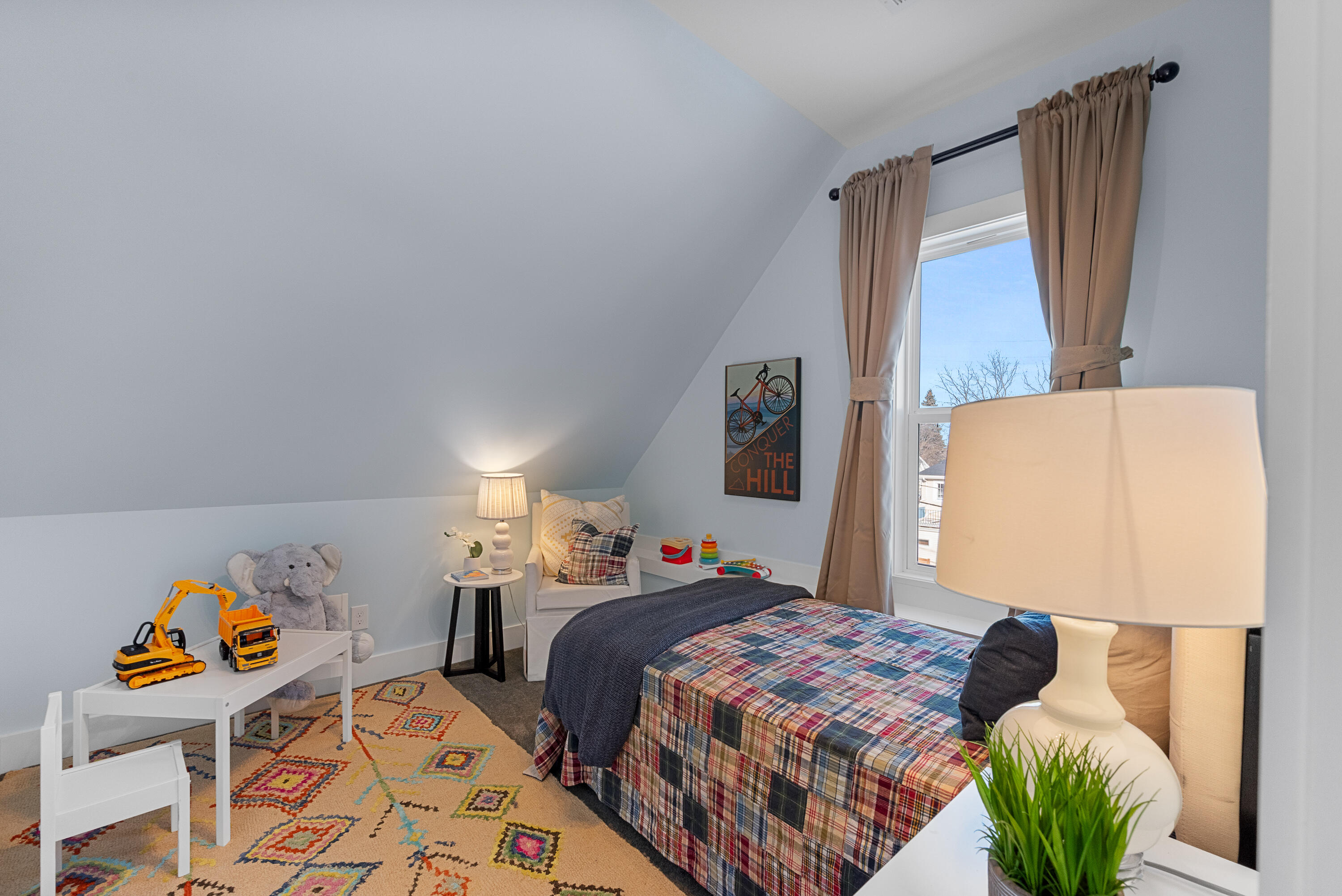 1926 East Bennett Avenue Milwaukee, WI 53207 - Photo 21 of 56 Room to Stretch Out!