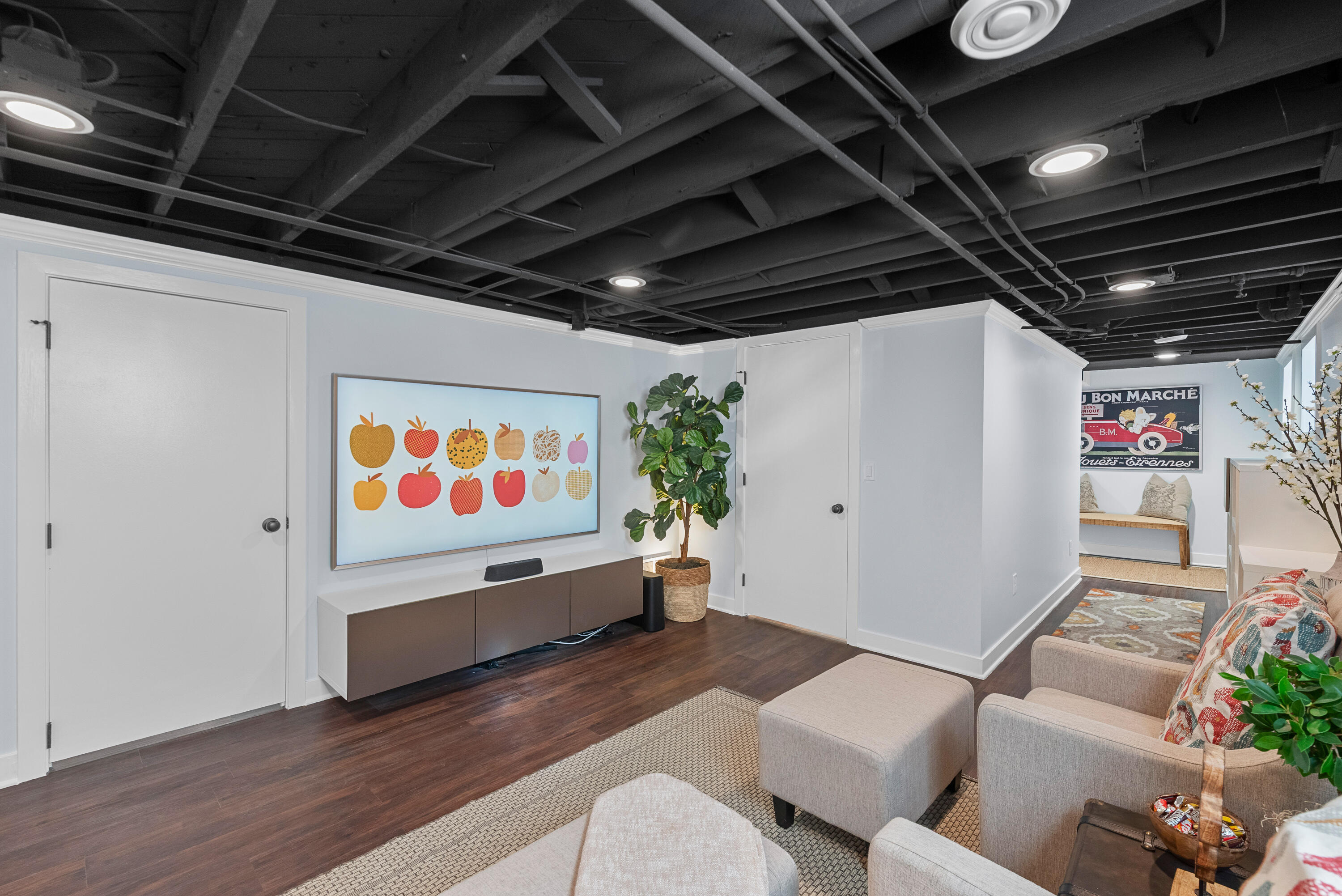 1926 East Bennett Avenue Milwaukee, WI 53207 - Photo 35 of 56 Built-In TV & Media Center