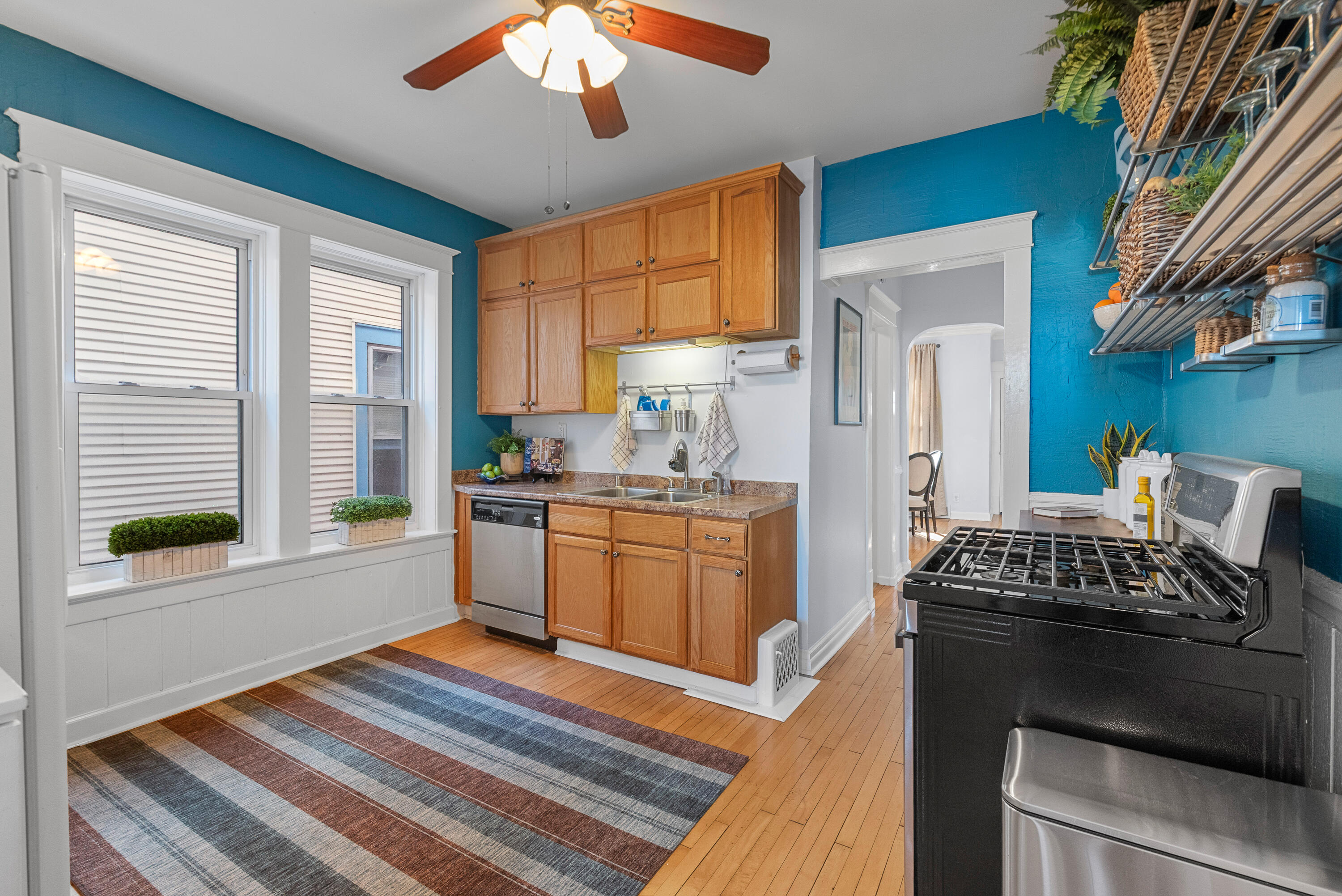1926 East Bennett Avenue Milwaukee, WI 53207 - Photo 10 of 56 Oak Cabinet & Rock Maple Floors