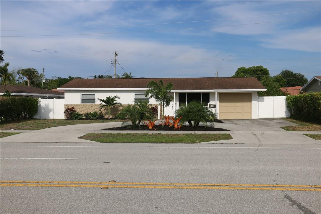 560 Northwest 12th Avenue Boca Raton, FL 33486 - Photo 1 of 33 Photo 1