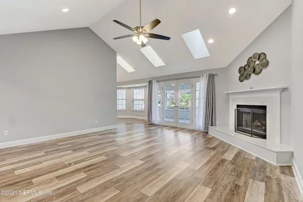 $3,800 | 13807 Carters Grove Lane, Jacksonville, FL 32223