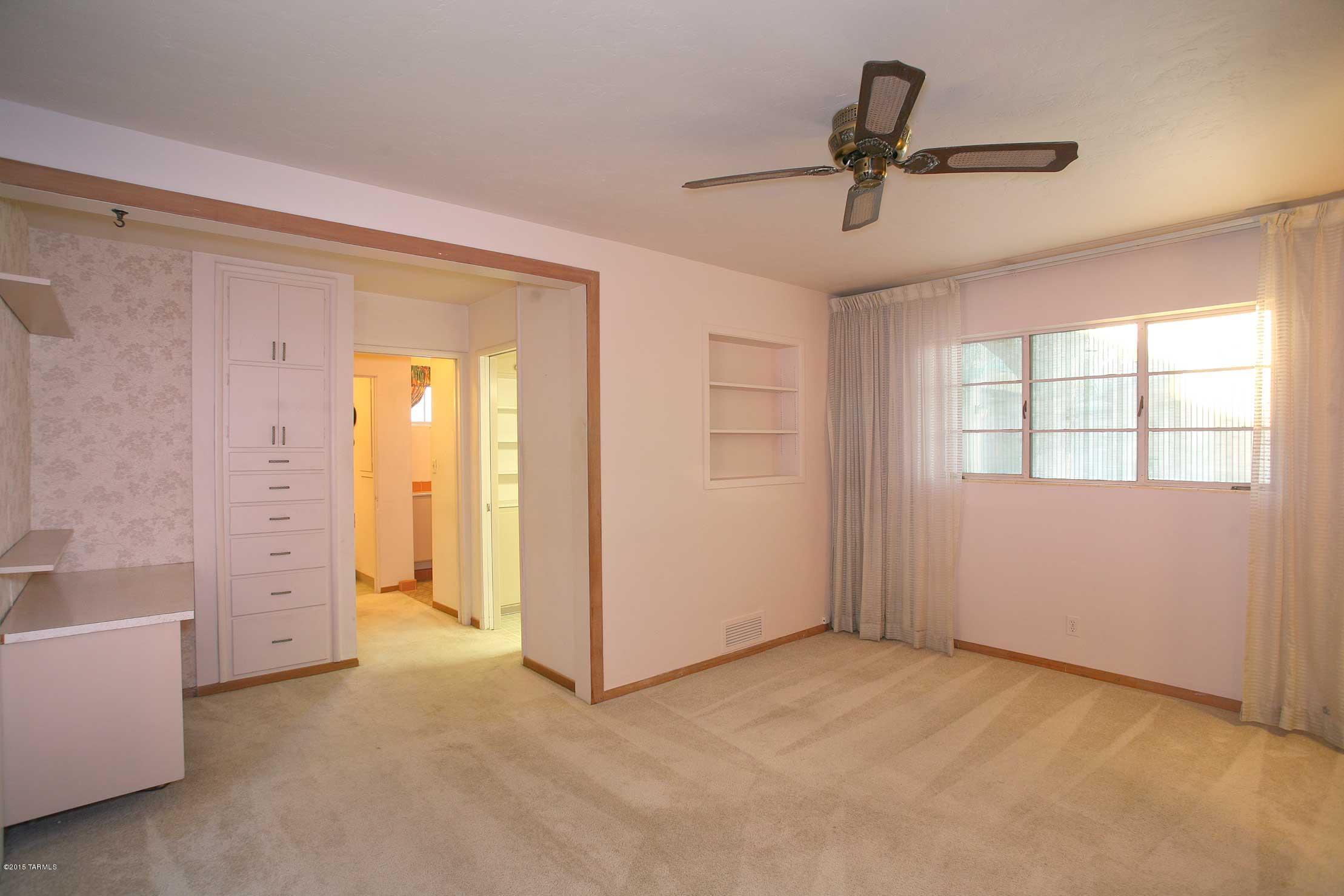 2408 East Lind Road Tucson, AZ 85719 - Photo 11 of 33 Gallery Image 11