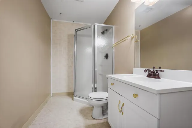 $200,000 | 2716 Westbrook Drive, Bloomington, IL 61705