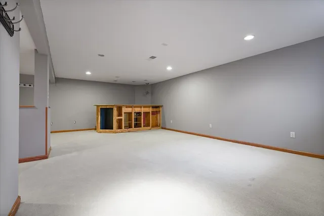 $200,000 | 2716 Westbrook Drive, Bloomington, IL 61705