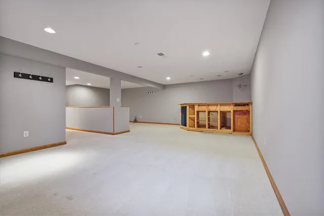 $200,000 | 2716 Westbrook Drive, Bloomington, IL 61705