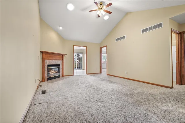 $200,000 | 2716 Westbrook Drive, Bloomington, IL 61705