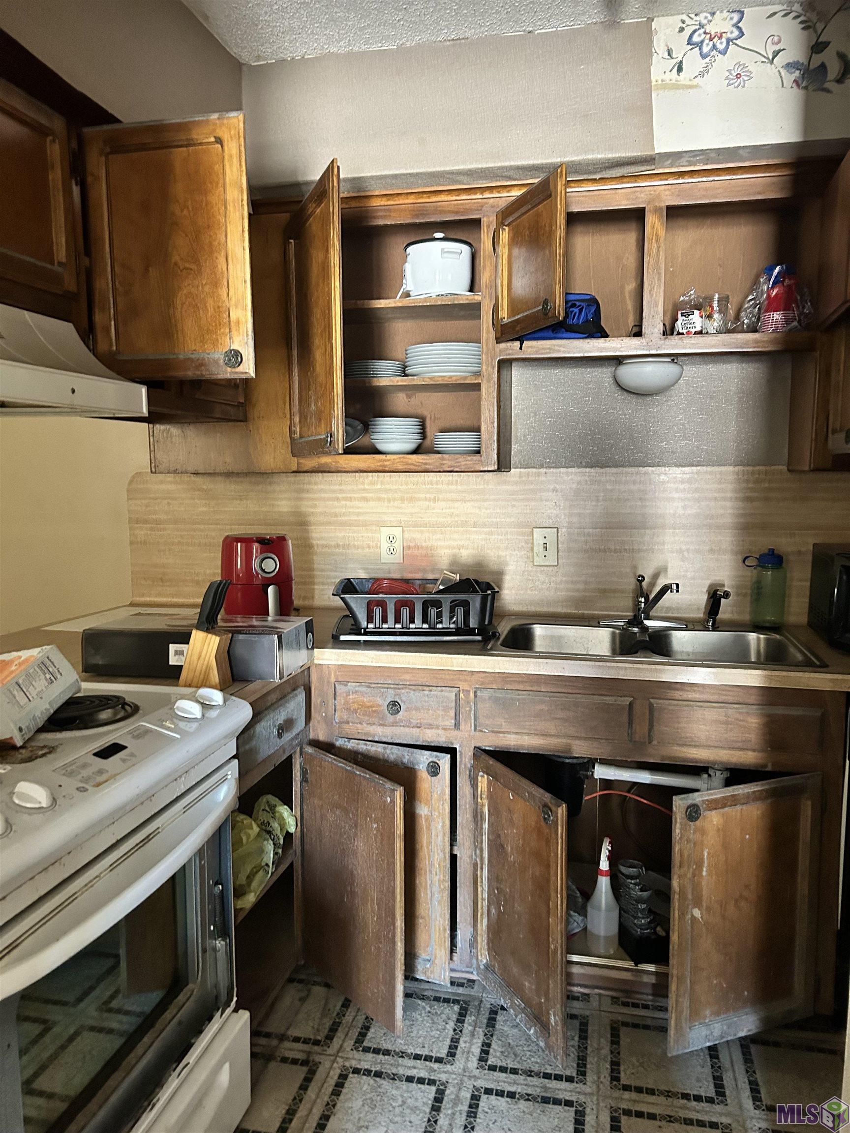 7743 Bles Avenue, Unit A Baton Rouge, LA 70810 - Photo 5 of 19