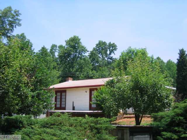 180 Oak Road Mayodan, NC 27027 - Photo 5 of 5 Exterior Front.
