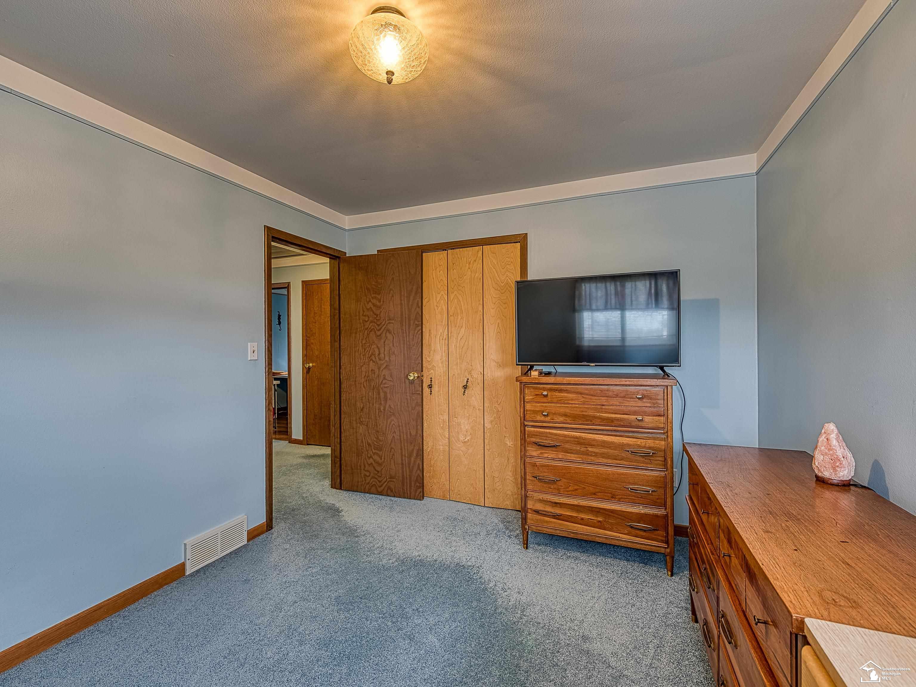 8494 Armstrong Road Newport, MI 48166 - Photo 15 of 40 50137614-10ca0913-b59a-44df-8d3b-55a60e2a16f2.JPG