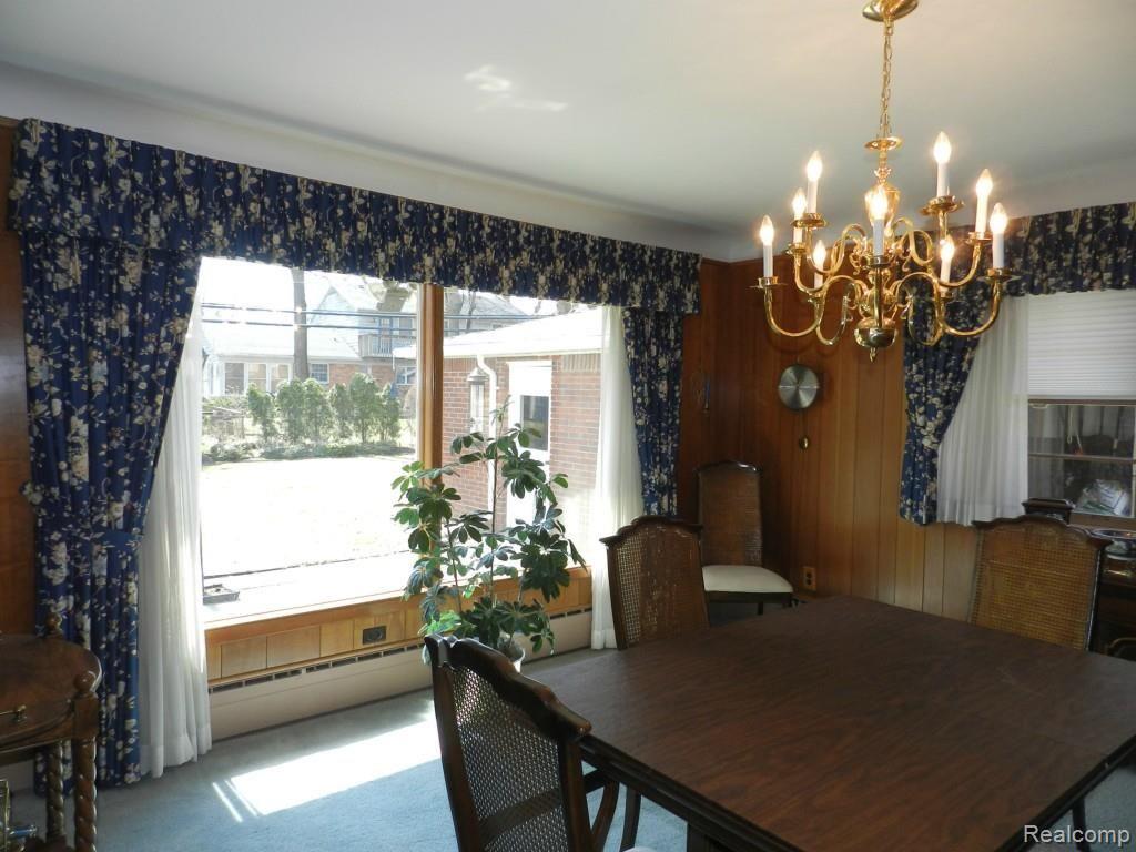 1595 South Renaud Road Grosse Pointe, MI 48236 - Photo 8 of 14 DSCN2148.jpg