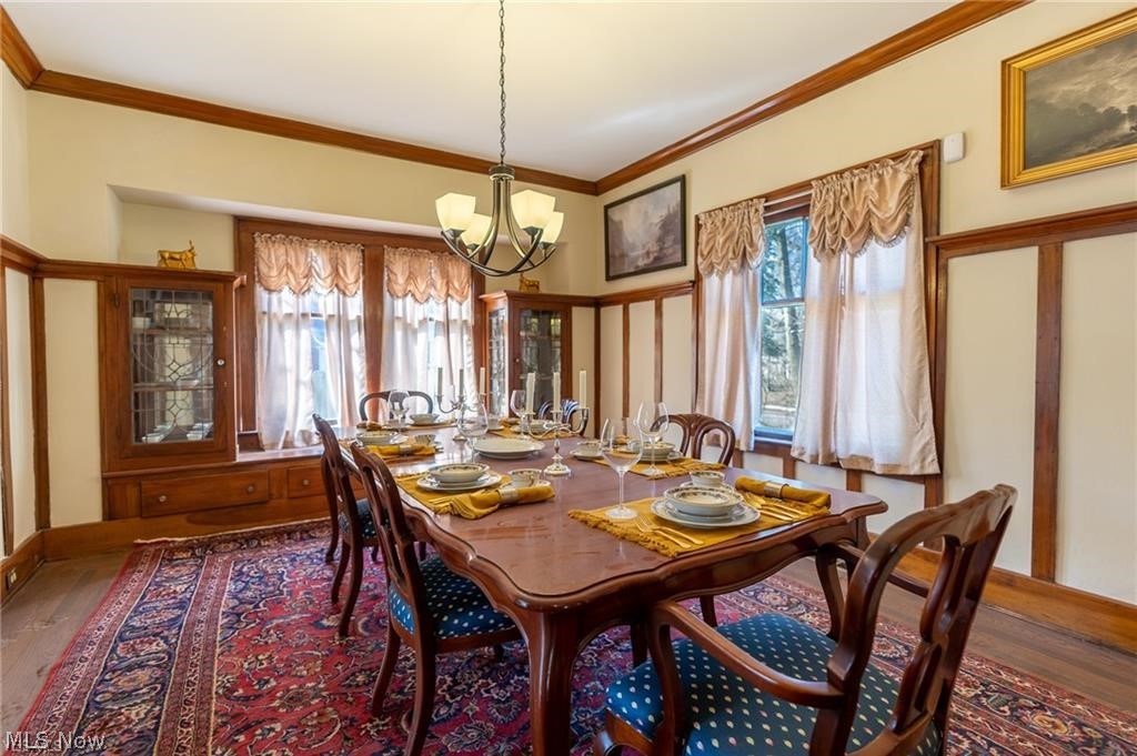 1475 Crest Road Cleveland Heights, OH 44121 - Photo 5 of 23