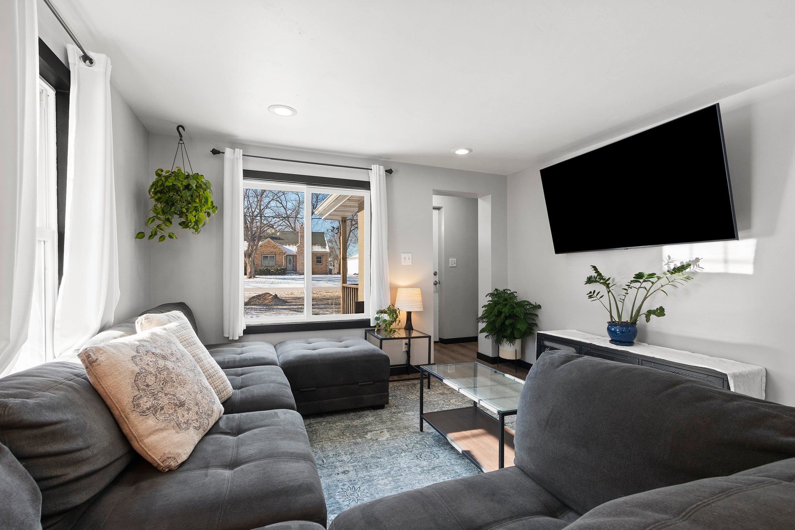 1109 South 6th Street De Pere, WI 54115 - Photo 14 of 77