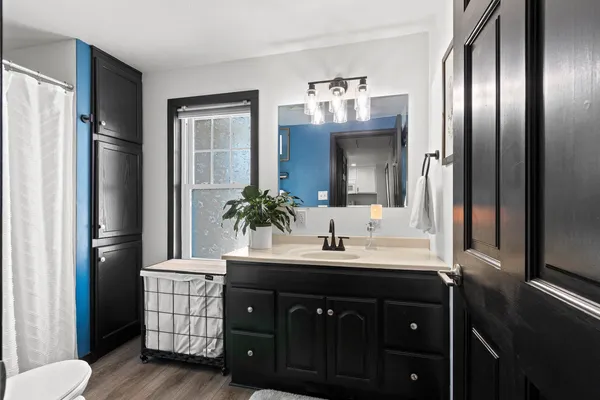 $279,900 | 1109 South 6th Street, De Pere, WI 54115