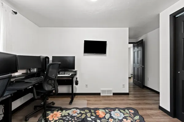 $279,900 | 1109 South 6th Street, De Pere, WI 54115