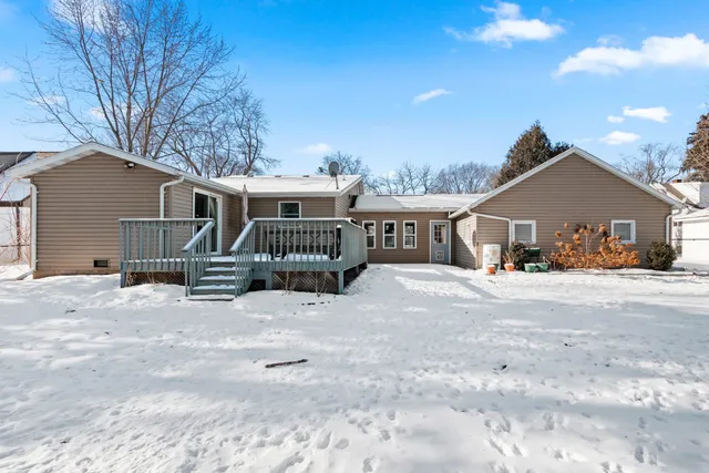 $279,900 | 1109 South 6th Street, De Pere, WI 54115