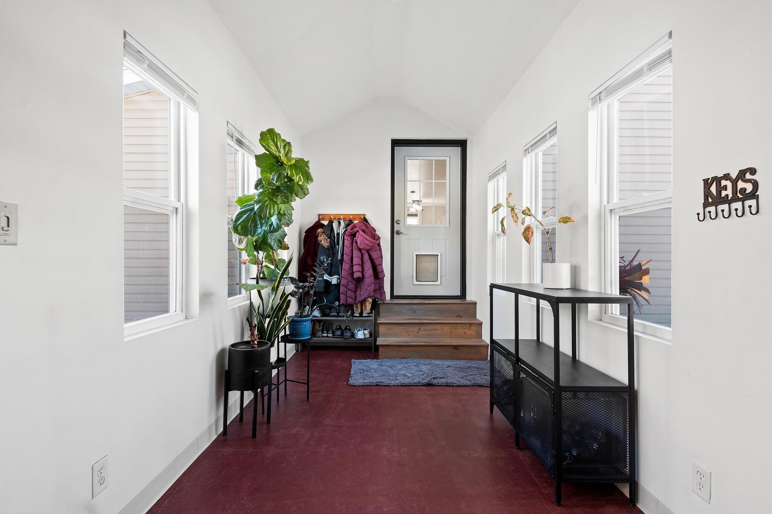 1109 South 6th Street De Pere, WI 54115 - Photo 3 of 77