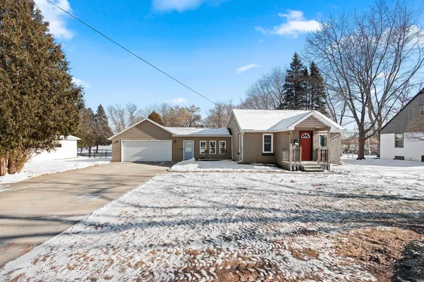 $279,900 | 1109 South 6th Street, De Pere, WI 54115